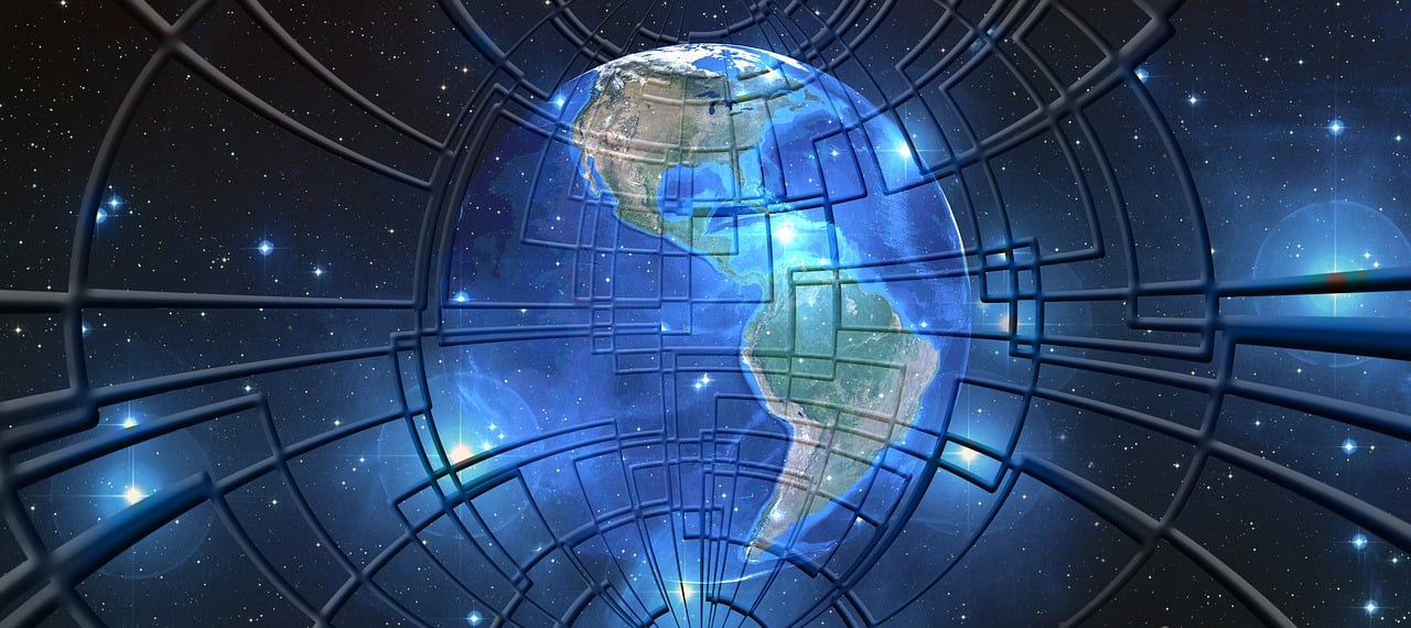 全球科技巨头争相布局元宇宙领域，最新英语新闻报道